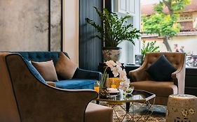 Golden Rooster Hotel